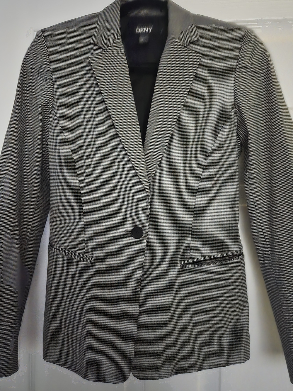DKNY Women's Black & White Houndstooth Blazer